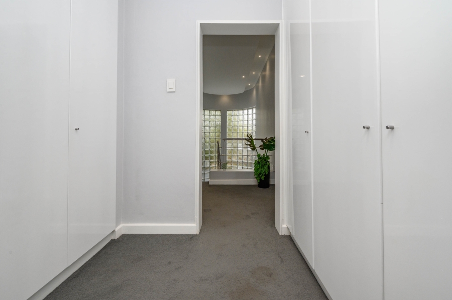 4 Bedroom Property for Sale in Summerstrand Eastern Cape